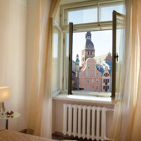 Apartment, Town Towers With Parking *