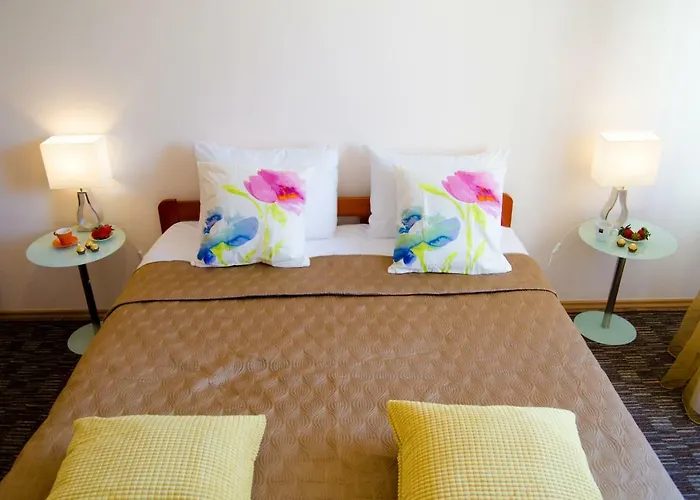 公寓 Apartment, Town Towers With Parking